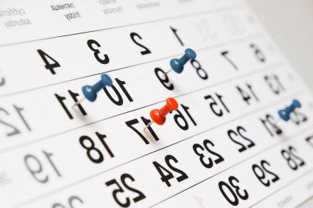 calendar-tacks